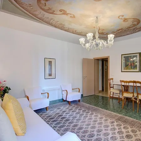 Marco Canal-views Apartment *