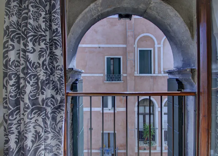 Marco Canal-views Apartmán *