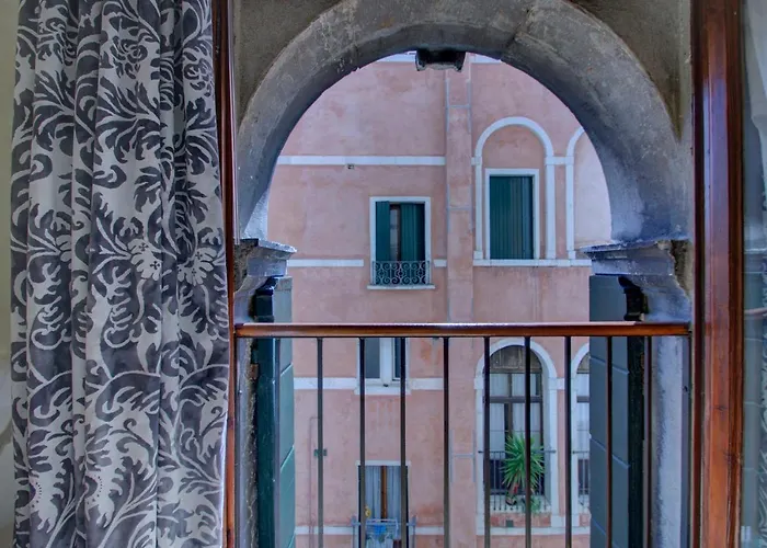 Marco Canal-views Apartmán *